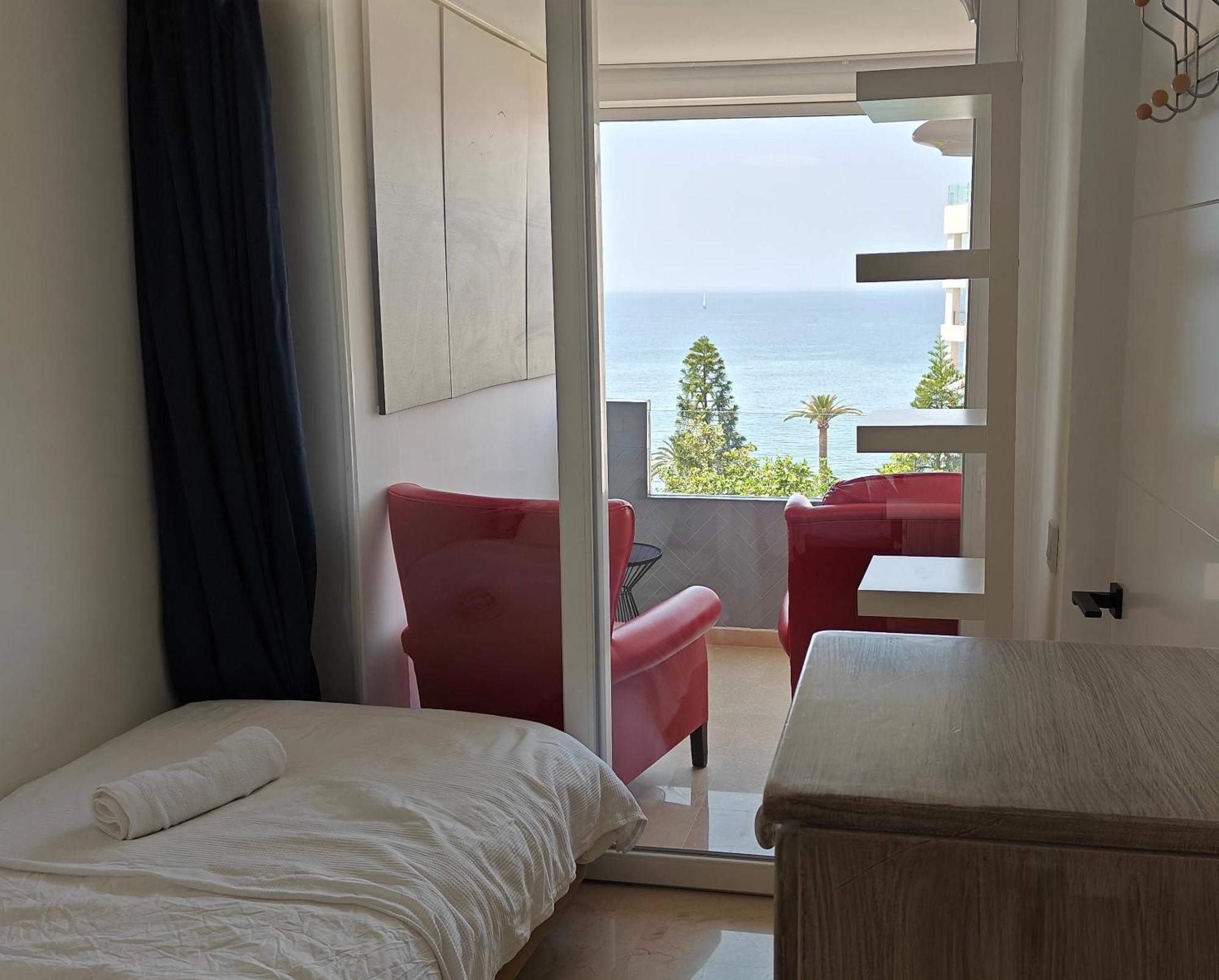 Marbella Centre Beachfront & Pool Exterior foto
