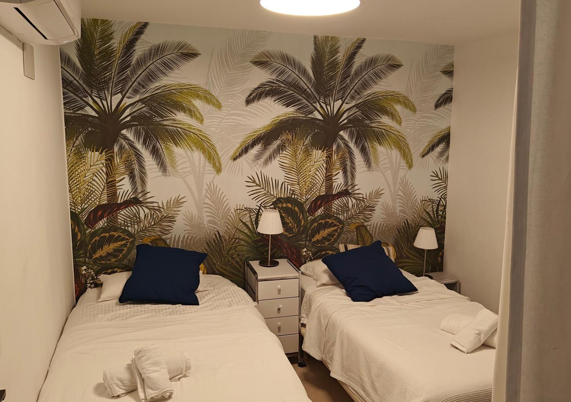 Marbella Centre Beachfront & Pool Exterior foto